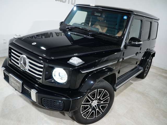 Mercedes-Benz G-Class 9