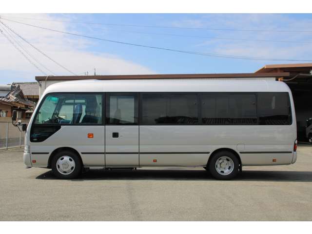 Toyota Coaster 4