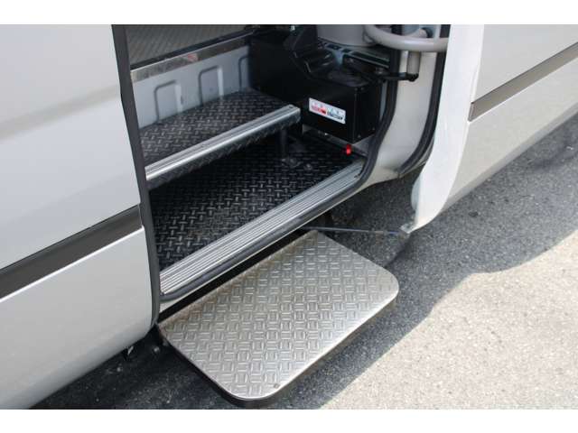 Toyota Coaster 9