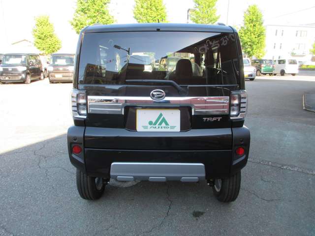 Daihatsu Taft 6