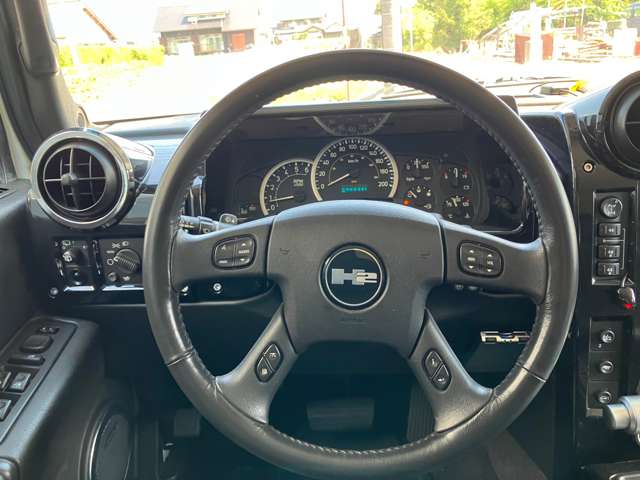 Hummer H2 6