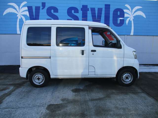 Daihatsu Hijet Cargo 10