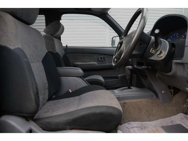Toyota Hilux 8