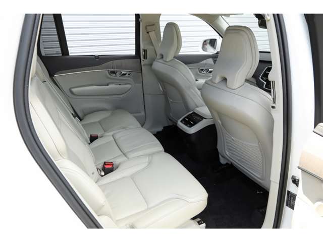 Volvo XC90 12