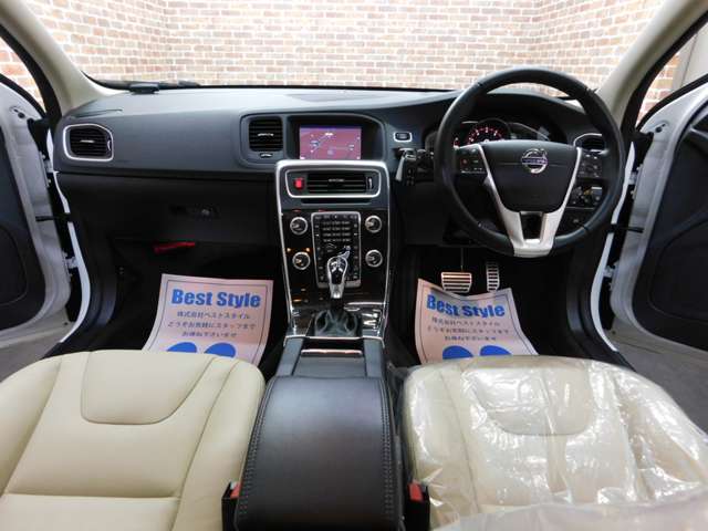 Volvo V60 Cross Country 5