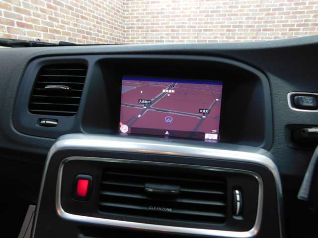 Volvo V60 Cross Country 9