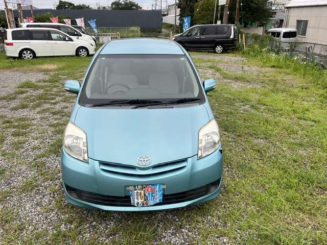 Toyota Passo Sette 2