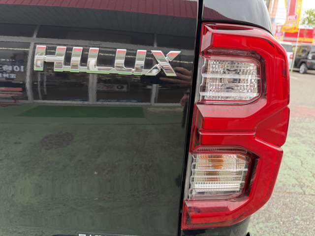 Toyota Hilux 11