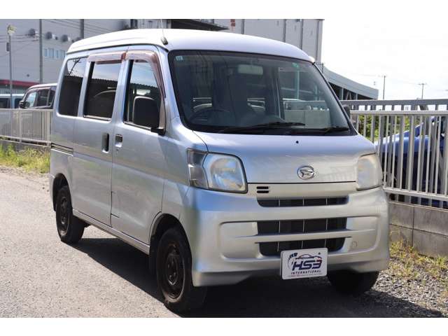 Daihatsu Hijet Cargo 6