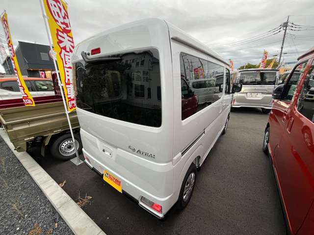 Daihatsu Atrai 7