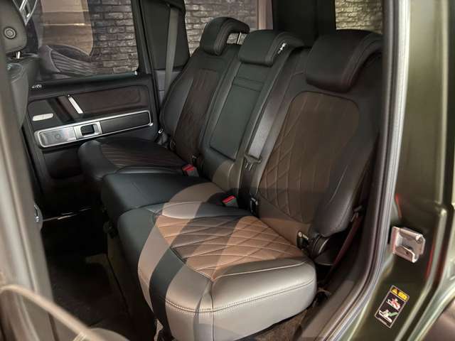 Mercedes-Benz G-Class 11