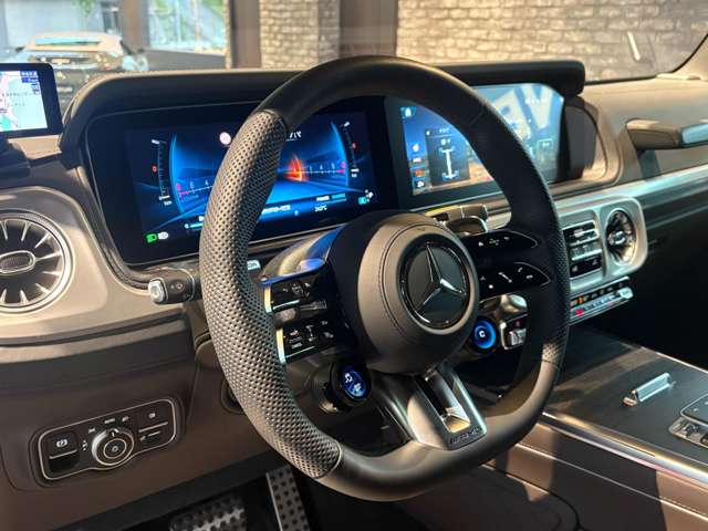 Mercedes-Benz G-Class 9