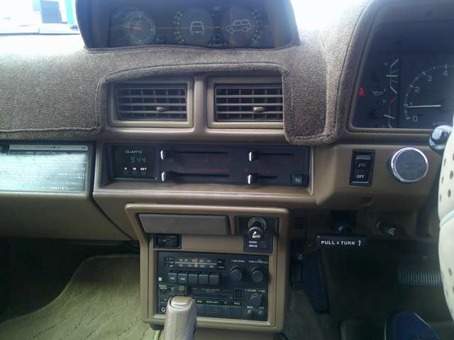 Toyota Hilux Surf 11