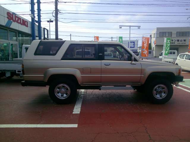 Toyota Hilux Surf 5