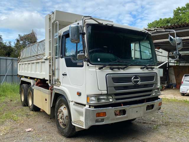 Hino Profia 7