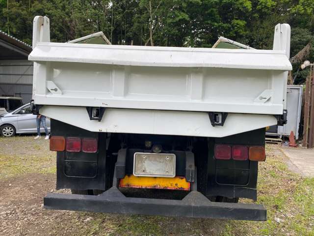 Mitsubishi Fuso Super Great 7