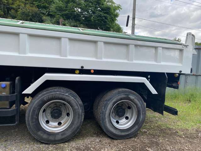 Mitsubishi Fuso Super Great 9