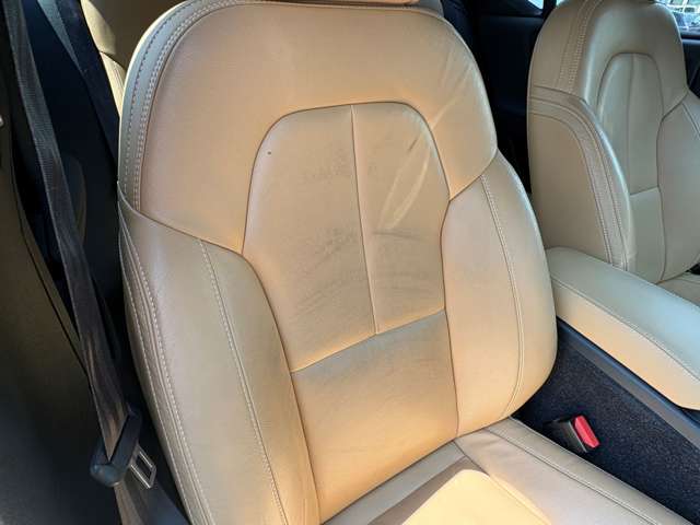 Volvo XC40 8