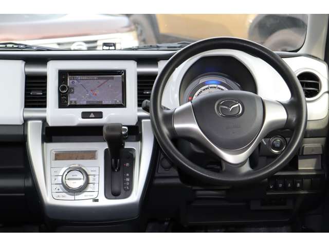 Mazda Flair Crossover 3