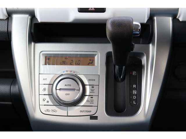 Mazda Flair Crossover 6