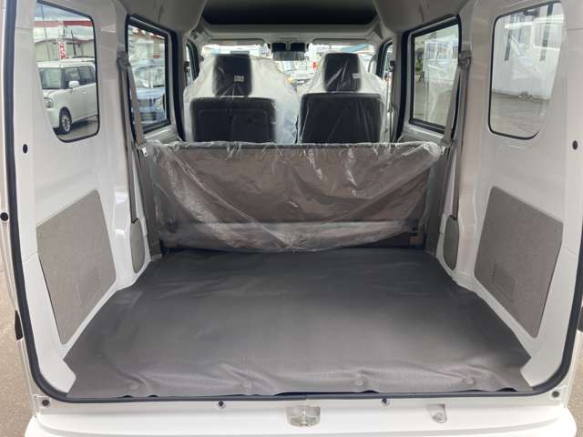 Suzuki Every 8