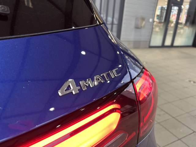 Mercedes-Benz GLC 12