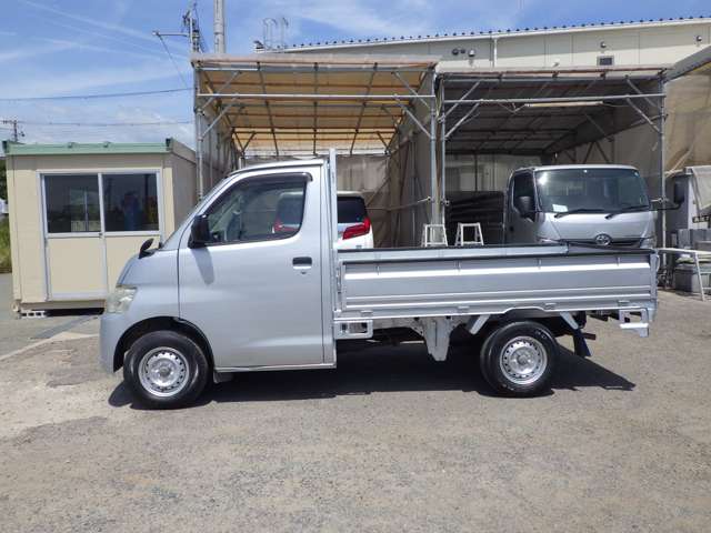 Toyota Light Ace Truck 3