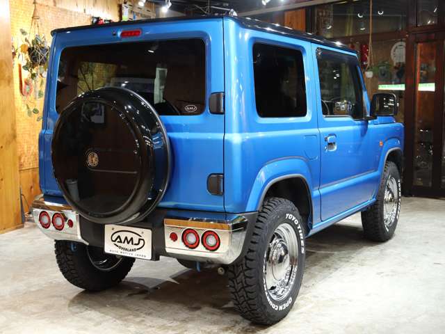 Suzuki Jimny 12