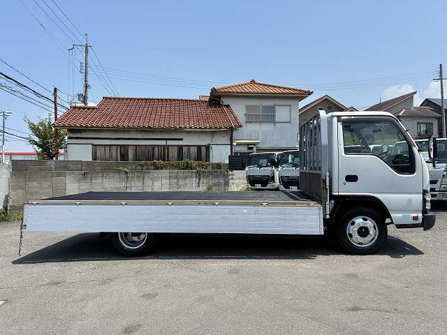 Isuzu Elf 12