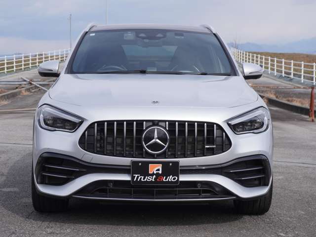 Mercedes-Benz GLA-Class 7