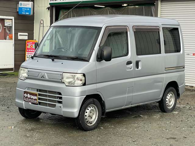 Mitsubishi Minicab Van 8