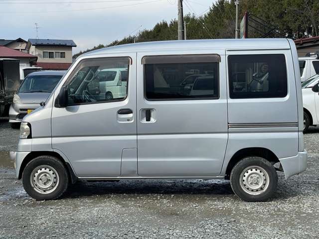 Mitsubishi Minicab Van 9