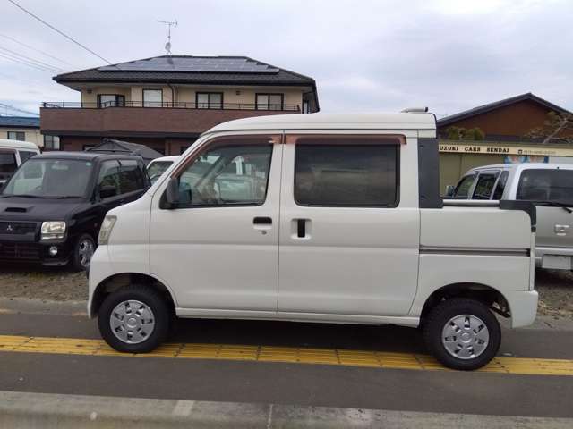 Daihatsu Hijet Deck Van 3