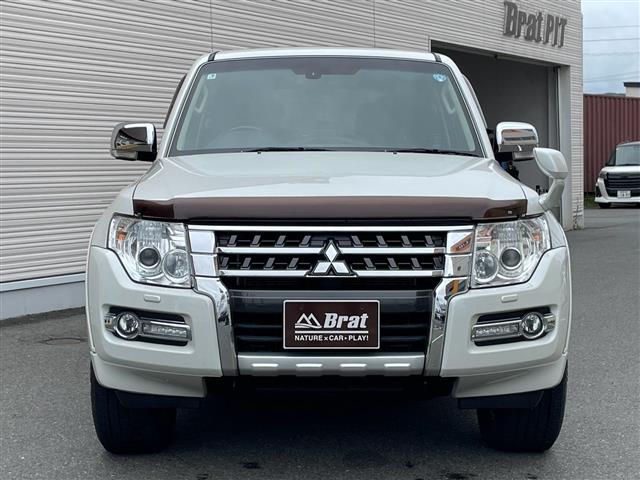 Mitsubishi Pajero 5