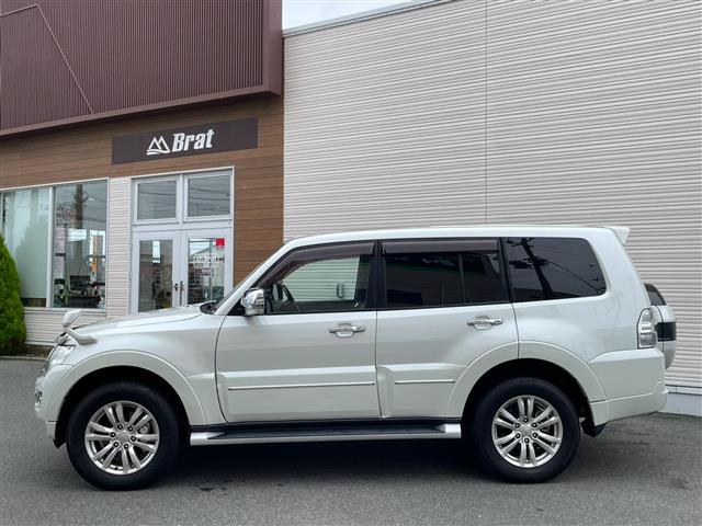 Mitsubishi Pajero 7