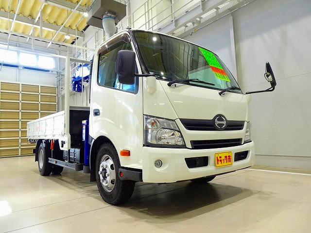 Hino Dutro 11