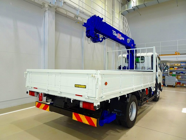Hino Dutro 2