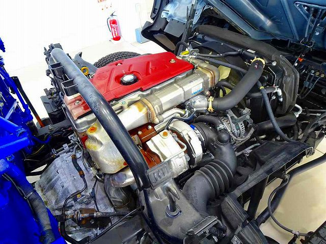 Hino Dutro 9