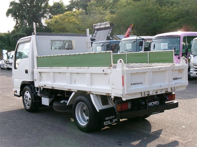 Isuzu Elf 2