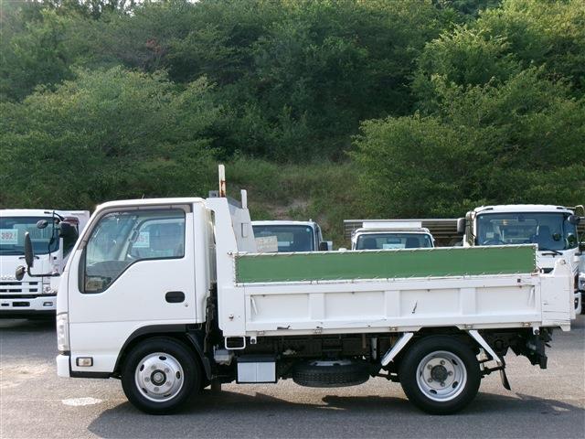 Isuzu Elf 3
