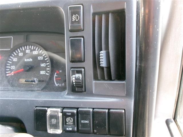Isuzu Elf 10