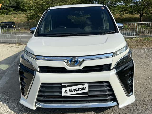 Toyota Voxy 5