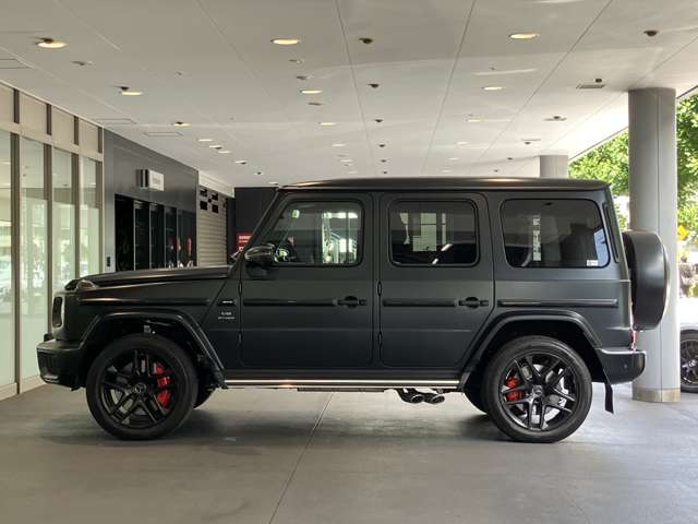 Mercedes-Benz G-Class 4
