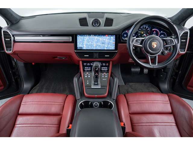 Porsche Cayenne Coupe 8