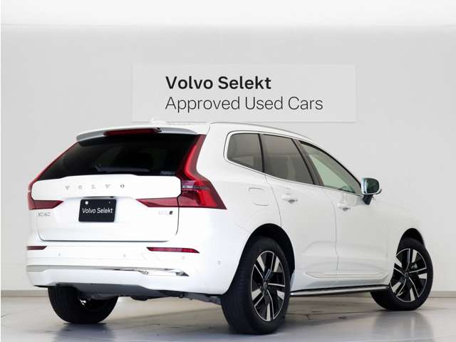 Volvo XC60 8