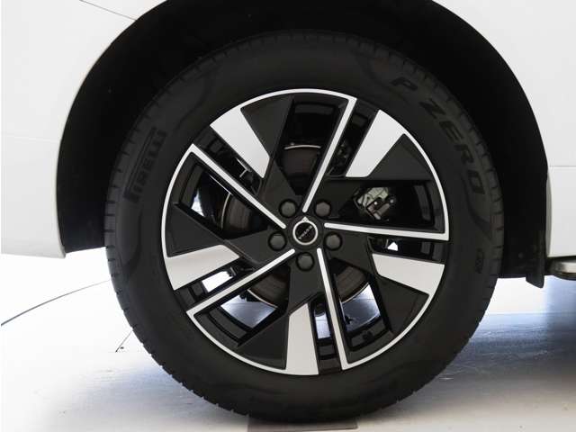 Volvo XC60 9