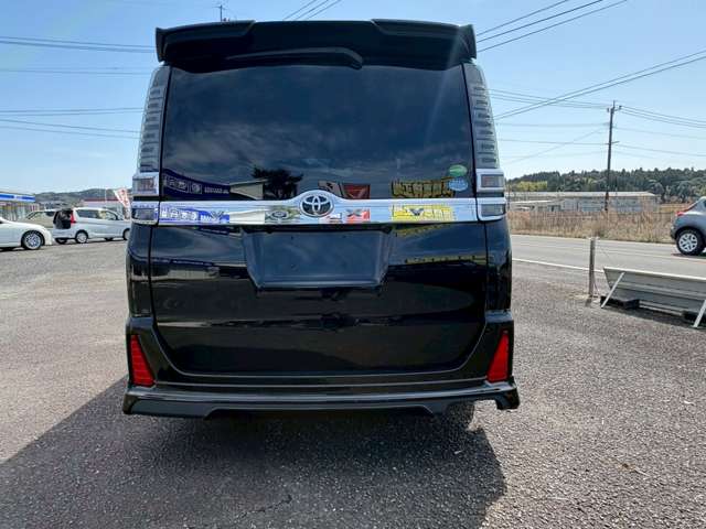 Toyota Voxy 7