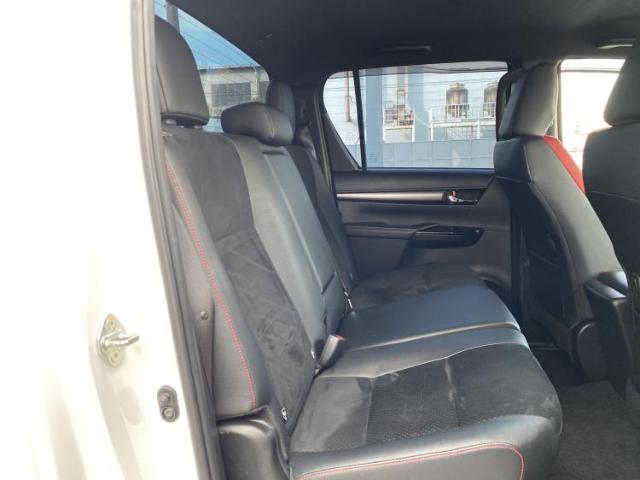 Toyota Hilux 7