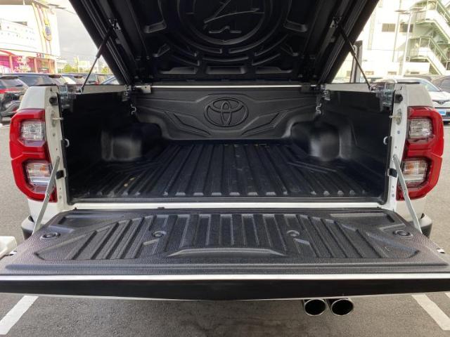 Toyota Hilux 10