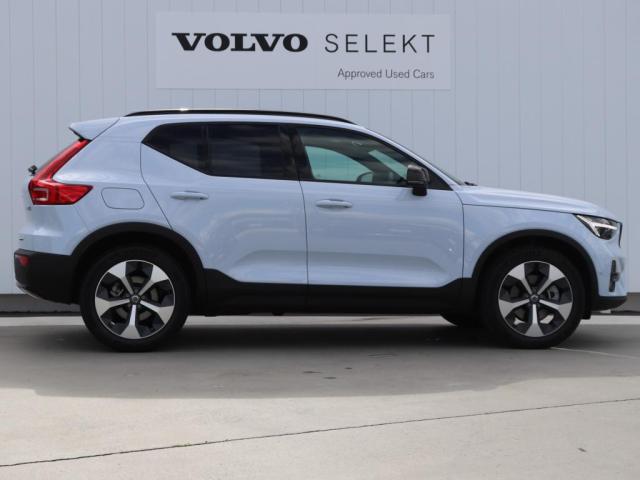 Volvo XC40 4